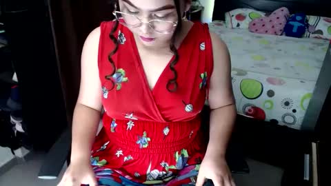 Snapshot of elinaax chatting on March 7, 2025, 6:11 pm Elina online show from March 7, 2025, 6:11 pm