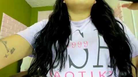 Snapshot of elinaax chatting on October 2, 2025, 12:17 am Elina online show from October 2, 2025, 12:17 am