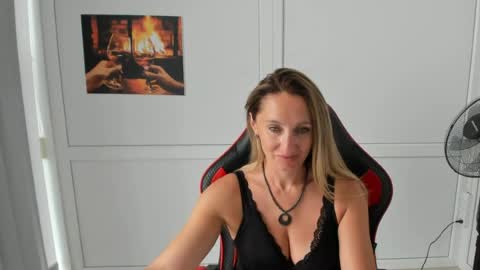Milena online show from July 24, 2026, 10:35 am