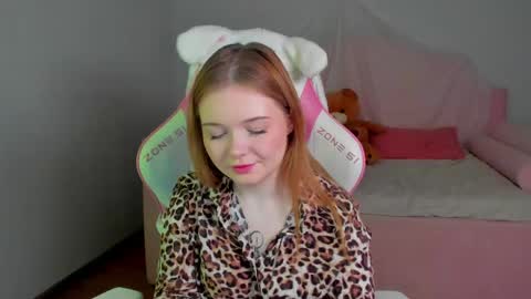 elinavale online show from April 27, 2026, 4:27 pm