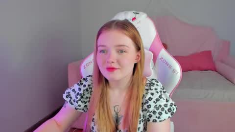 Snapshot of elinavale chatting on May 10, 2026, 5:07 pm elinavale online show from May 10, 2026, 5:07 pm