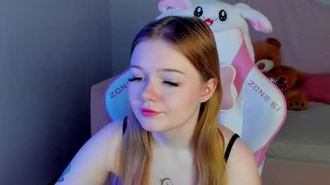Snapshot of elinavale chatting on May 27, 2026, 5:10 pm elinavale online show from May 27, 2026, 5:10 pm