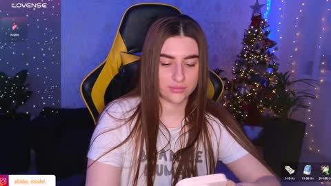 Snapshot of elinkalove chatting on December 17, 2024, 7:26 pm Elina online show from December 17, 2024, 7:26 pm