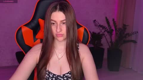 Snapshot of elinkalove chatting on September 21, 2025, 8:32 pm Elina online show from September 21, 2025, 8:32 pm