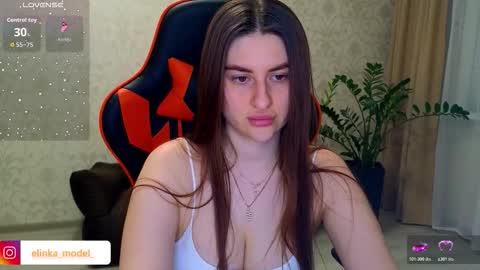 Snapshot of elinkalove chatting on December 3, 2025, 8:40 pm Elina online show from December 3, 2025, 8:40 pm