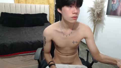 Snapshot of elio_collem chatting on May 9, 2026, 2:06 am ELIO online show from May 9, 2026, 2:06 am