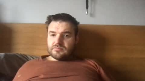 Snapshot of eliot26 chatting on December 29, 2024, 11:07 am e26 online show from December 29, 2024, 11:07 am