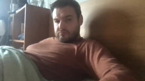 Snapshot of eliot26 chatting on January 1, 2025, 1:48 pm e26 online show from January 1, 2025, 1:48 pm