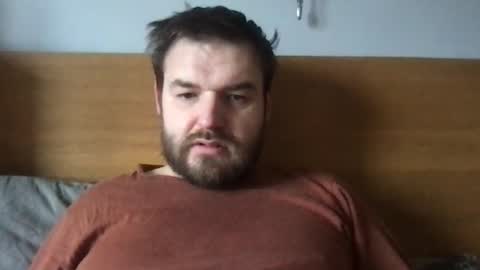 Snapshot of eliot26 chatting on January 26, 2025, 11:28 am e26 online show from January 26, 2025, 11:28 am