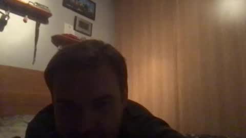 Snapshot of eliot26 chatting on October 29, 2025, 5:36 pm e26 online show from October 29, 2025, 5:36 pm