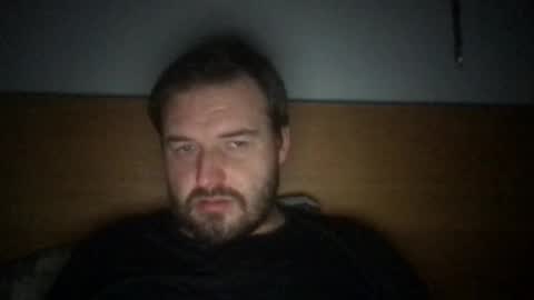 Snapshot of eliot26 chatting on November 23, 2025, 9:14 pm e26 online show from November 23, 2025, 9:14 pm