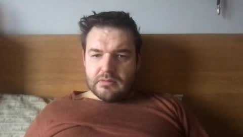 Snapshot of eliot26 chatting on February 1, 2026, 9:52 am e26 online show from February 1, 2026, 9:52 am