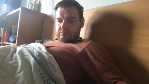 Snapshot of eliot26 chatting on February 22, 2026, 11:31 am e26 online show from February 22, 2026, 11:31 am