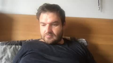 Snapshot of eliot26 chatting on June 14, 2026, 10:28 am e26 online show from June 14, 2026, 10:28 am