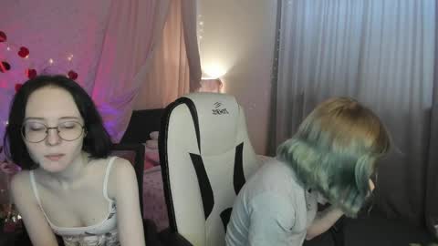 Snapshot of elira_vane chatting on May 29, 2026, 3:15 am Elira Vane online show from May 29, 2026, 3:15 am