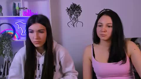 Snapshot of elis_sunny chatting on February 9, 2026, 7:40 pm elis_sunny online show from February 9, 2026, 7:40 pm