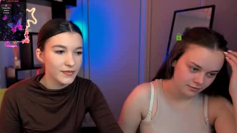 Snapshot of elis_sunny chatting on March 5, 2026, 6:31 am elis_sunny online show from March 5, 2026, 6:31 am