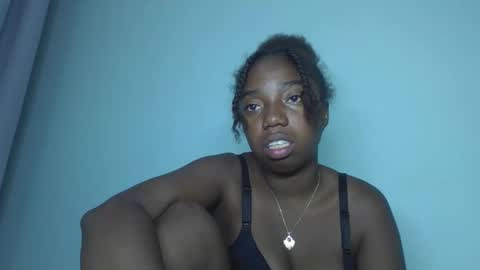 elisa821456 online show from March 8, 2026, 2:04 am