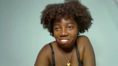 elisa821456 online show from March 12, 2026, 4:24 pm