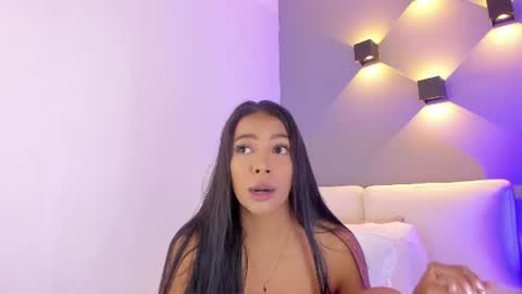 Snapshot of elisa_castrillon chatting on July 15, 2026, 8:58 pm Elisa online show from July 15, 2026, 8:58 pm