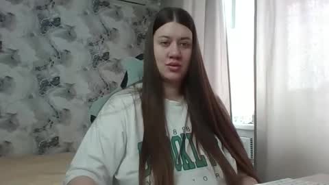 Aletta Oushen online show from February 8, 2026, 5:33 am