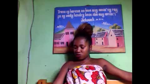 Snapshot of elisabeth2525 chatting on February 14, 2025, 10:28 am elisabeth2525 online show from February 14, 2025, 10:28 am