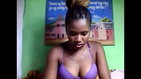 Snapshot of elisabeth2525 chatting on February 14, 2025, 7:02 pm elisabeth2525 online show from February 14, 2025, 7:02 pm
