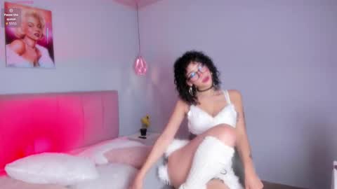 Snapshot of elisabethflores chatting on September 13, 2025, 12:38 pm elisabethflores online show from September 13, 2025, 12:38 pm