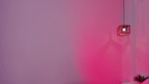 elisabethflores online show from June 23, 2026, 9:24 pm