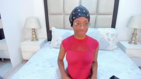 Snapshot of elisabettamonroy chatting on October 2, 2025, 2:13 pm elisabettamonroy online show from October 2, 2025, 2:13 pm