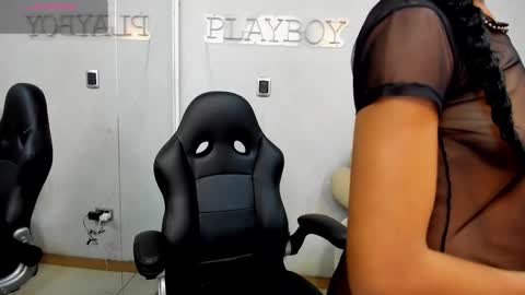 Snapshot of elisabettamonroy chatting on November 18, 2025, 3:27 pm elisabettamonroy online show from November 18, 2025, 3:27 pm