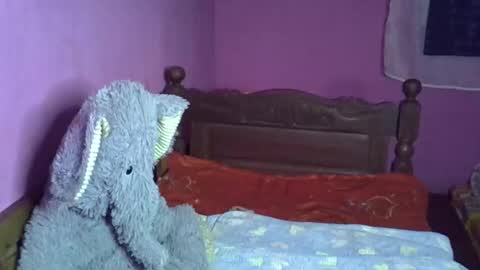 Snapshot of elisah01 chatting on May 7, 2026, 6:35 pm elisah01 online show from May 7, 2026, 6:35 pm