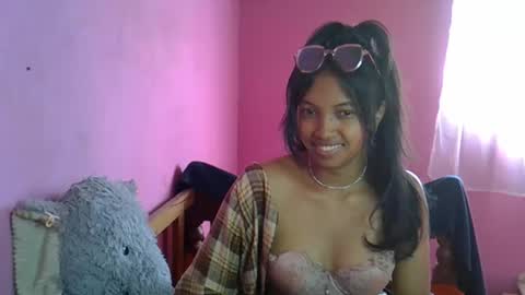Snapshot of elisah01 chatting on May 25, 2026, 5:46 am elisah01 online show from May 25, 2026, 5:46 am