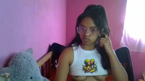 Snapshot of elisah01 chatting on May 27, 2026, 5:59 am elisah01 online show from May 27, 2026, 5:59 am