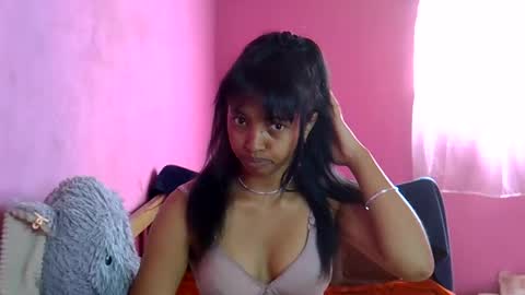 Snapshot of elisah01 chatting on June 4, 2026, 5:13 am elisah01 online show from June 4, 2026, 5:13 am