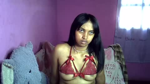 elisah01 online show from July 28, 2026, 2:13 pm