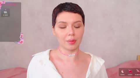 Snapshot of elise_day chatting on May 17, 2026, 10:00 am elise_day online show from May 17, 2026, 10:00 am