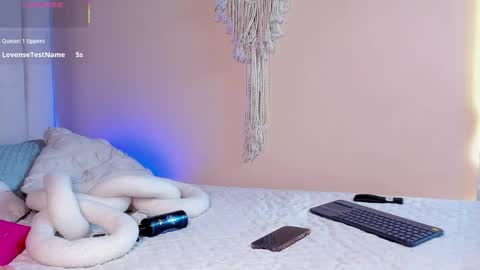 Elise diamond online show from April 23, 2026, 1:02 pm