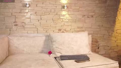 Elise diamond online show from June 27, 2026, 1:10 am