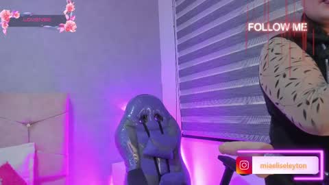 Snapshot of elise_leyton chatting on October 1, 2025, 3:29 pm ELISE LEYTON online show from October 1, 2025, 3:29 pm