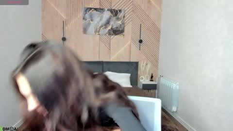 Elise online show from February 27, 2026, 1:05 am