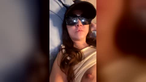 elishacohen33 online show from March 25, 2026, 10:05 pm