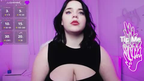 Snapshot of eliss_mystery chatting on November 24, 2025, 4:40 pm Eliss online show from November 24, 2025, 4:40 pm