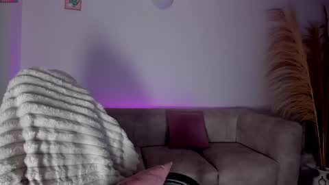 Snapshot of elissa_dominguez chatting on July 9, 2026, 1:31 am Elissa online show from July 9, 2026, 1:31 am