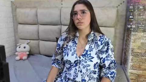 elisvega online show from April 21, 2026, 8:34 pm