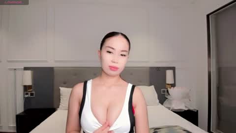 Snapshot of eliza_bad chatting on June 8, 2026, 6:25 am Lika online show from June 8, 2026, 6:25 am