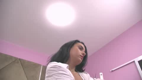 Snapshot of eliza_ibara chatting on October 12, 2025, 5:39 am Eliza online show from October 12, 2025, 5:39 am