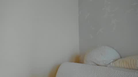 Snapshot of eliza_sanz chatting on February 15, 2025, 9:26 pm My name is ElizaPVT is open online show from February 15, 2025, 9:26 pm