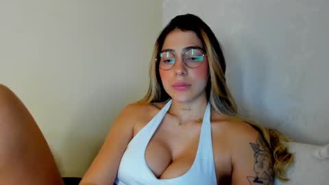Snapshot of eliza_sanz chatting on February 16, 2025, 12:30 am My name is ElizaPVT is open online show from February 16, 2025, 12:30 am