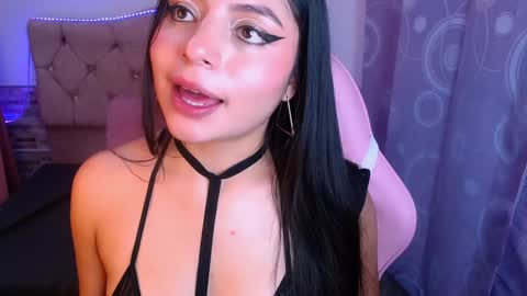 Snapshot of elizabetcooper chatting on January 19, 2025, 12:06 am Elizabeth online show from January 19, 2025, 12:06 am